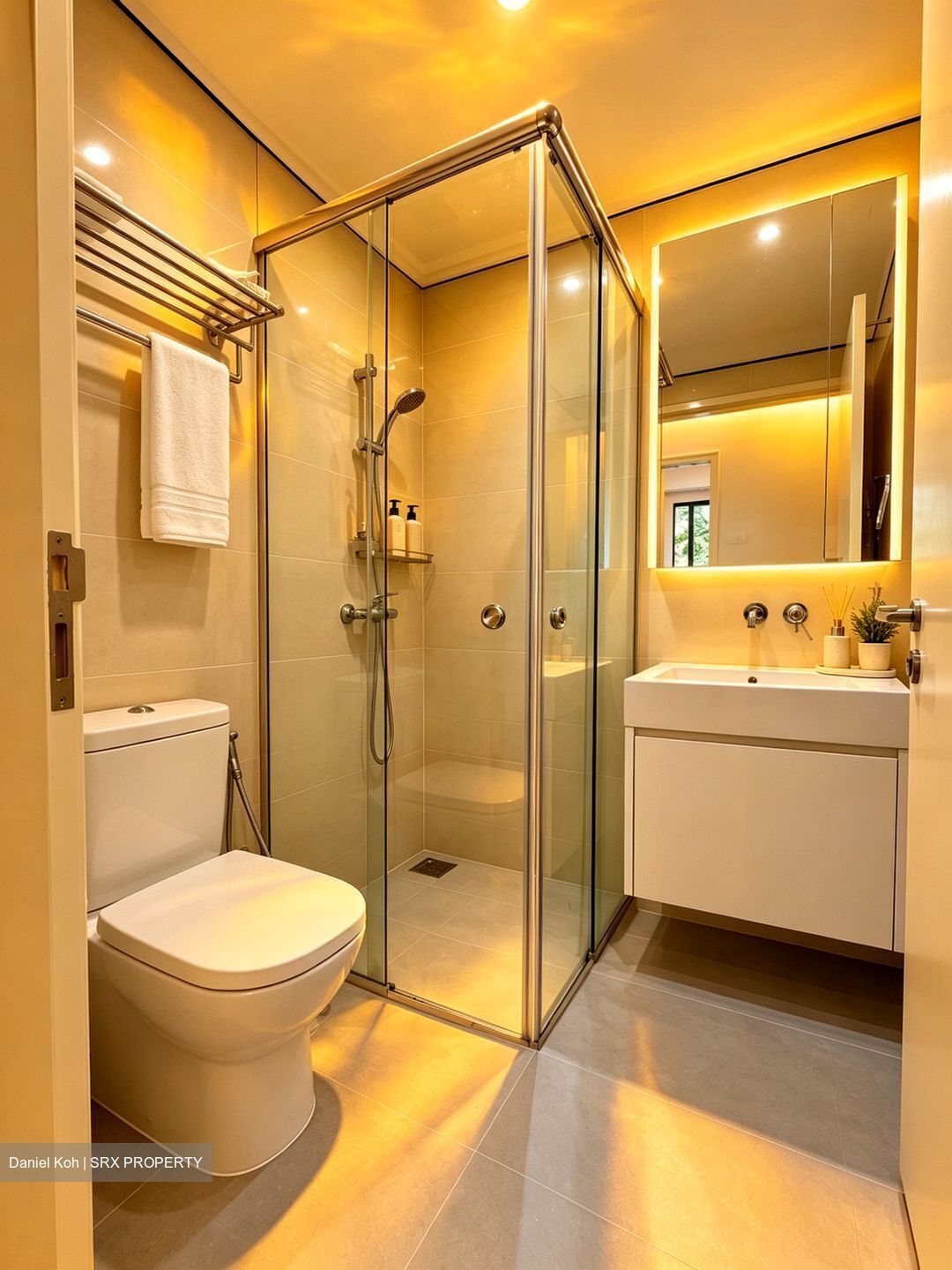 Village @ Pasir Panjang (D5), Condominium #616466141